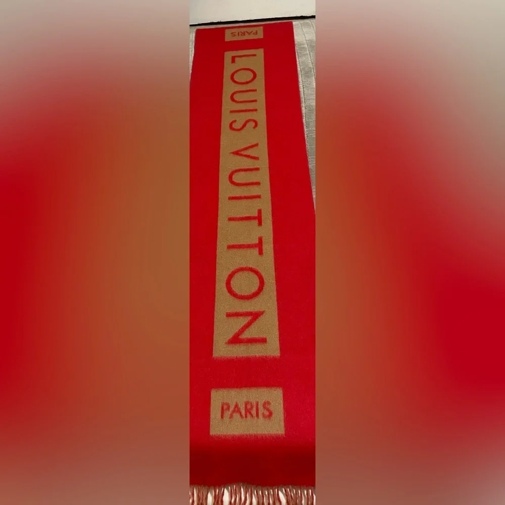 Louis Vuitton Cashmere Muffler Unisex